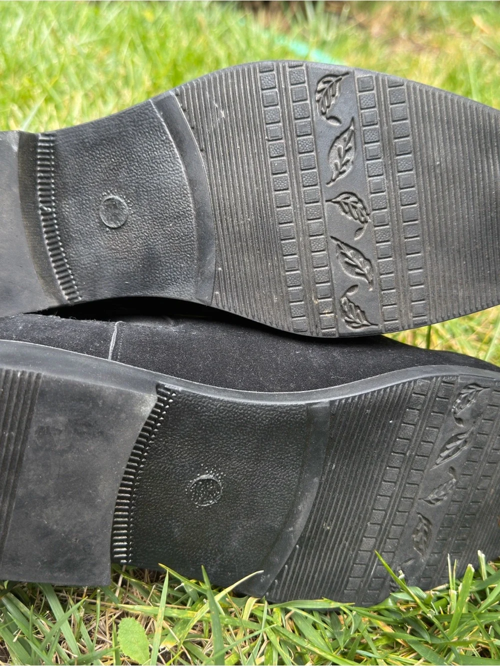Men's Black Suede Chelsea Boots - Classic Slip-On Style
